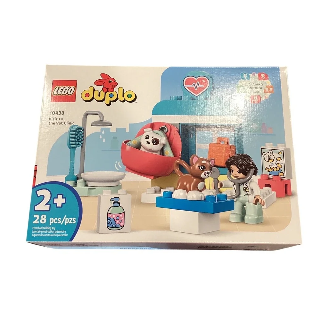 LEGO‎ DUPLO Visit to the Vet Clinic 10438 Preschool Building Toy 28 Pieces